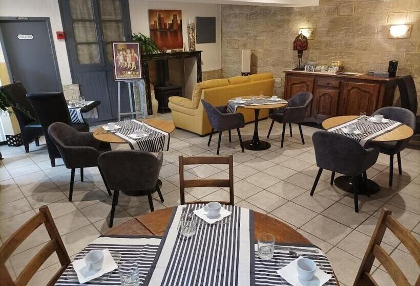 בית מלון כפרי L  Auberge Campagnarde, Lourdes