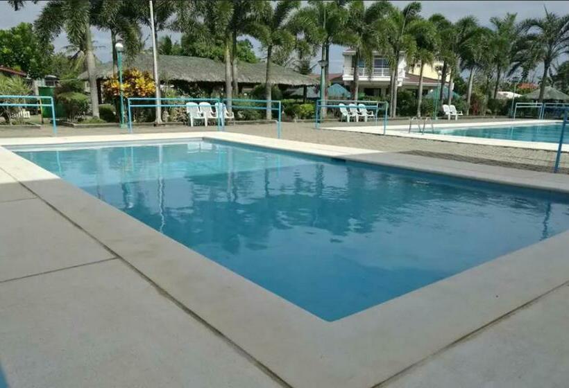 בית מלון כפרי Reddoorz Plus @ Green Star Park Cagayan