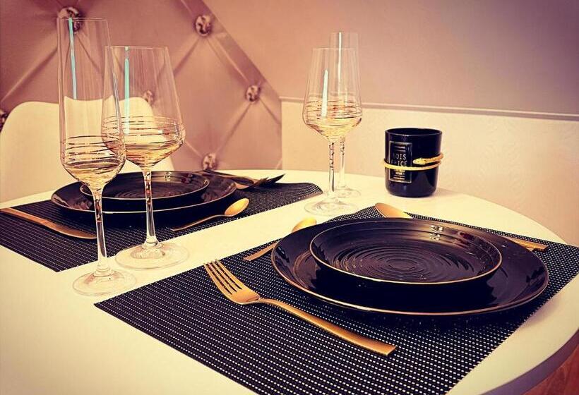 酒店 Redroom Loveroom Chambre Spa Privative Insolite Thème 50 Nuances De Grey