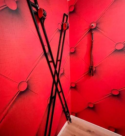 酒店 Redroom Loveroom Chambre Spa Privative Insolite Thème 50 Nuances De Grey