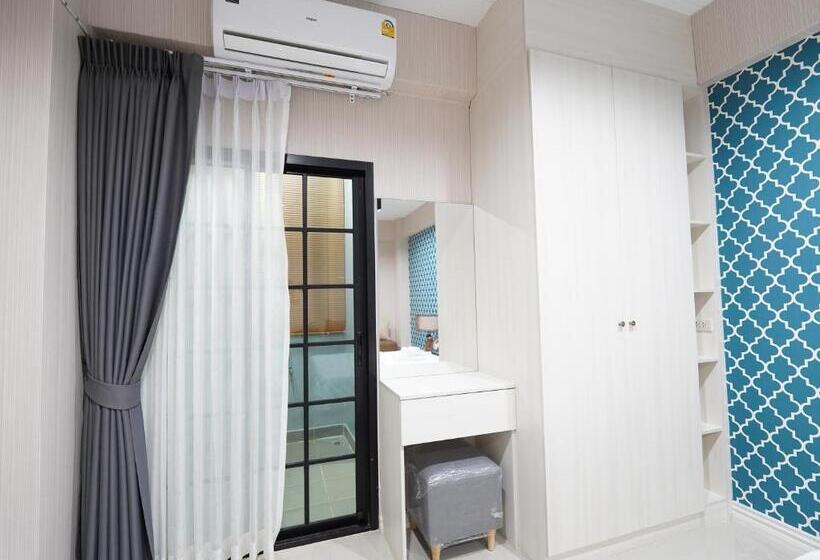 ホテル Roomquest Rojana Industrial Estate Area