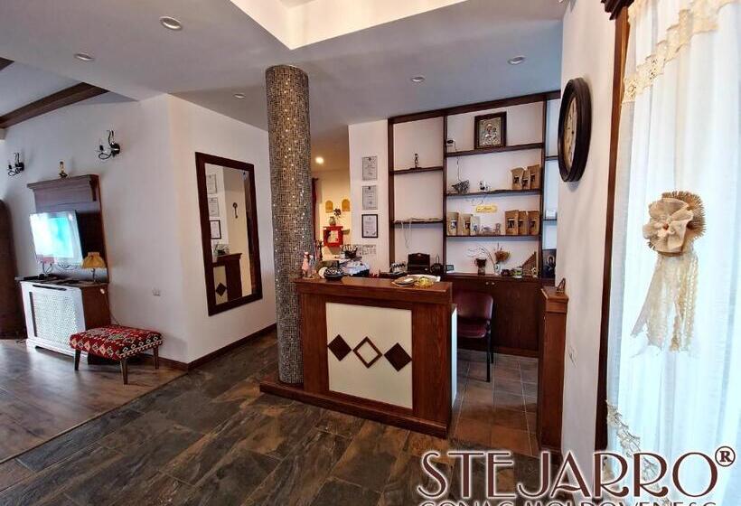 فندق Stejarro Conac Moldovenesc