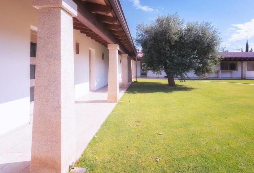 ホテル Su Cappeddu Agriturismo