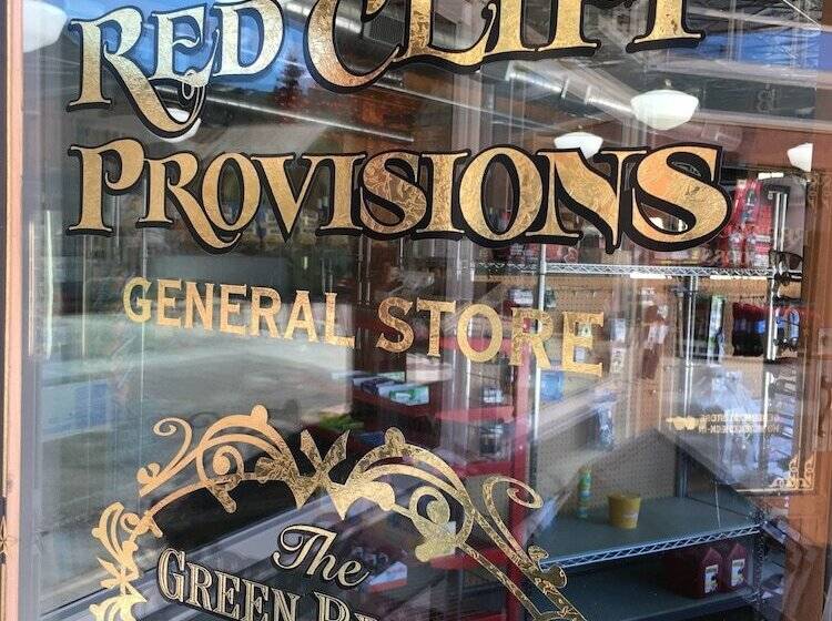 فندق The Green Bridge Inn