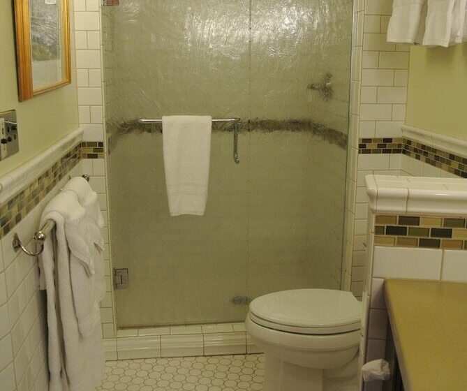 فندق The Green Bridge Inn