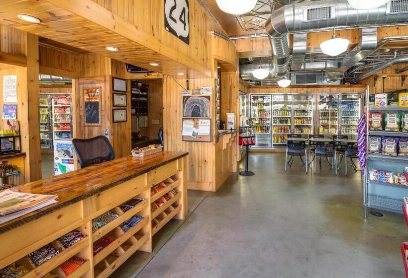 فندق The Green Bridge Inn