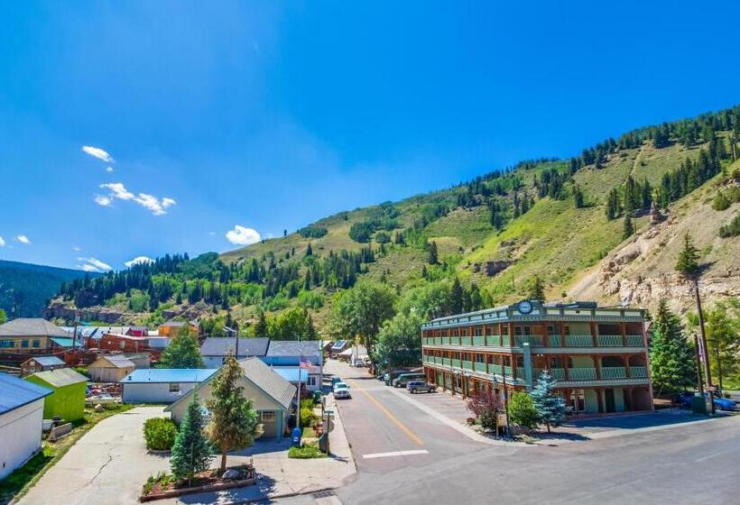 فندق The Green Bridge Inn