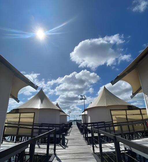 Kiki Beach Resort, Batam