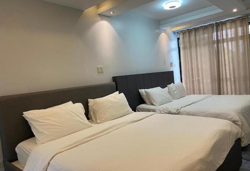 L’hyacinth Hotel And Resort