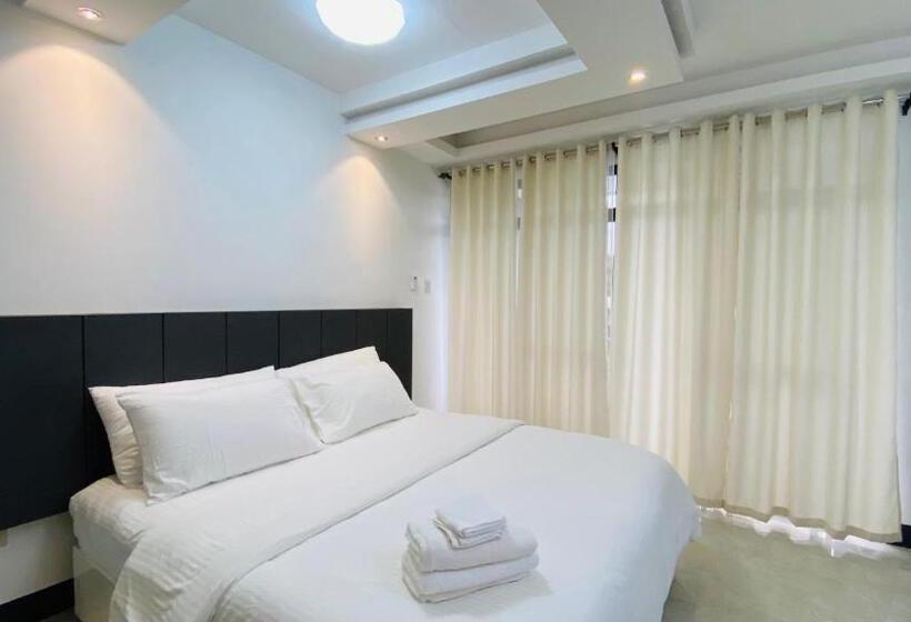 L’hyacinth Hotel And Resort