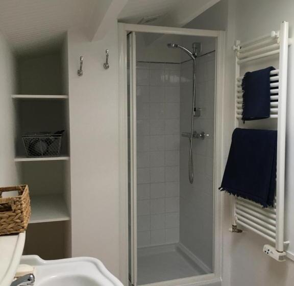 ペンション A L Ombre Du Figuier