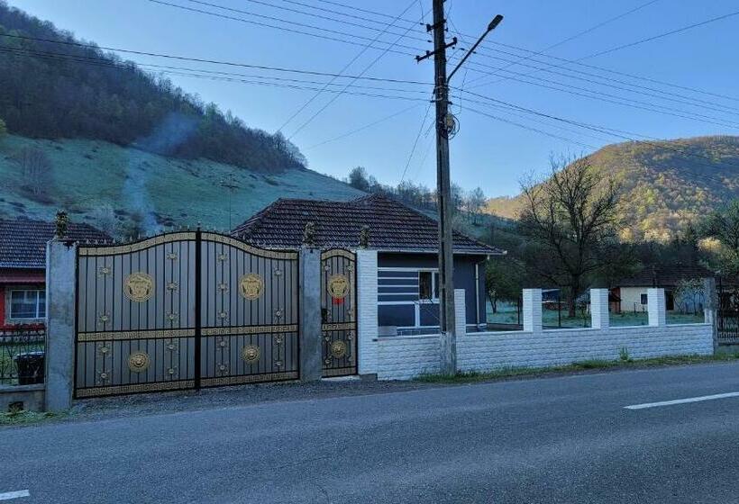 بنسيون Camera Privata Bulz
