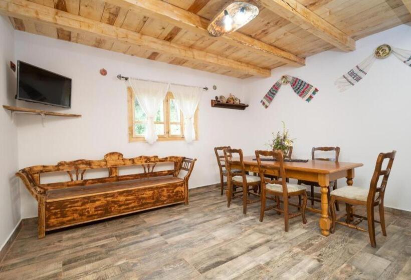 膳宿费 Casa Bunicilor Apuseni