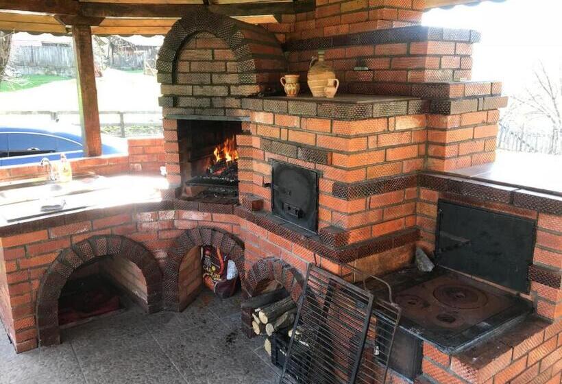 פנסיון Casa Din Deal Isverna Mehedinți