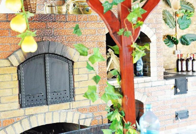 بنسيون Casa Pedro