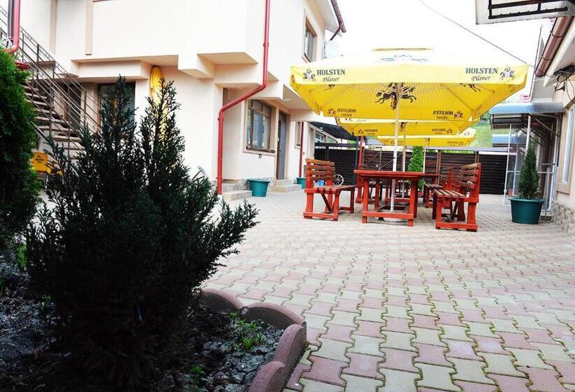 بنسيون Casa Pedro