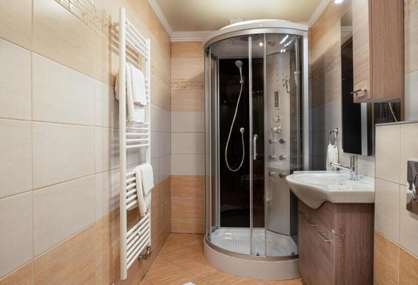 펜션 Frank Vendégház