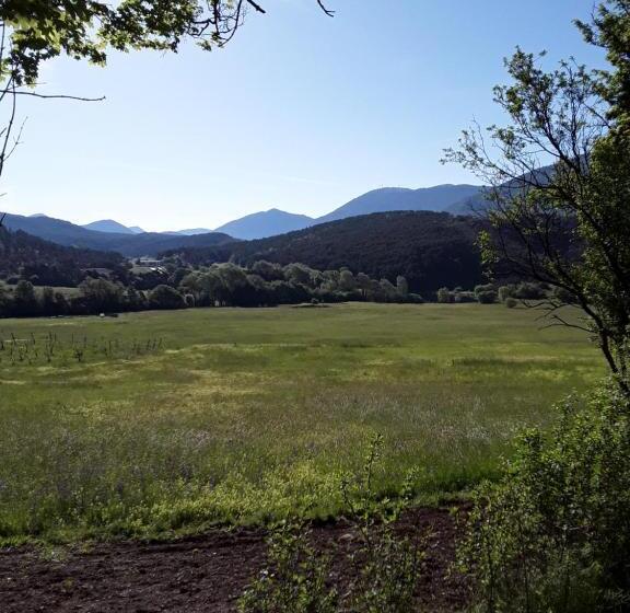 بنسيون Gite Les Cigales