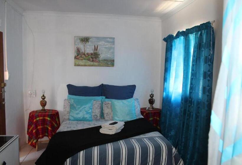 פנסיון Hollywood Lodge