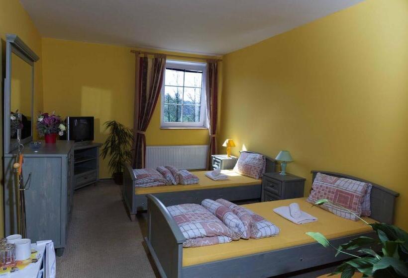 펜션 Hostinec U Zlaté Lípy