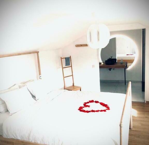 פנסיון L Entre Temps