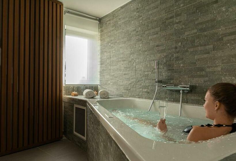 פנסיון L Entre Temps