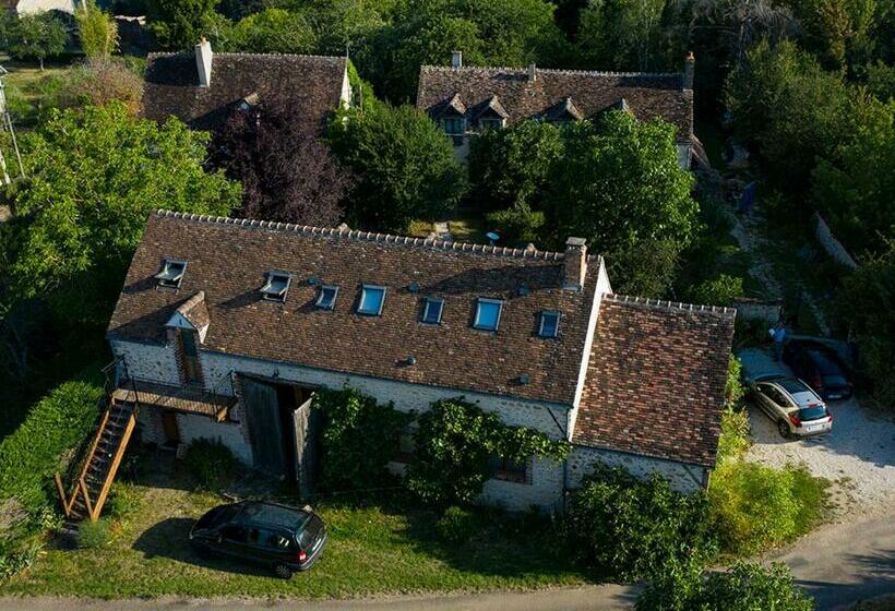 פנסיון La Grange Des Blins