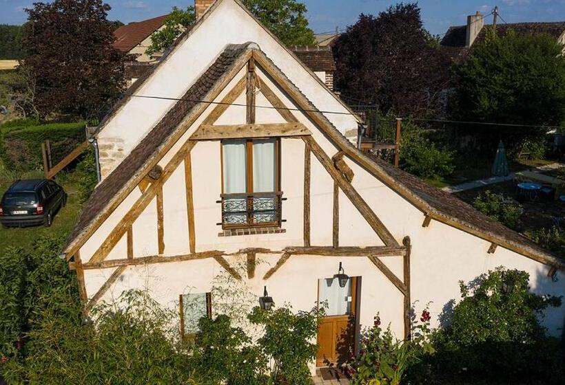 פנסיון La Grange Des Blins