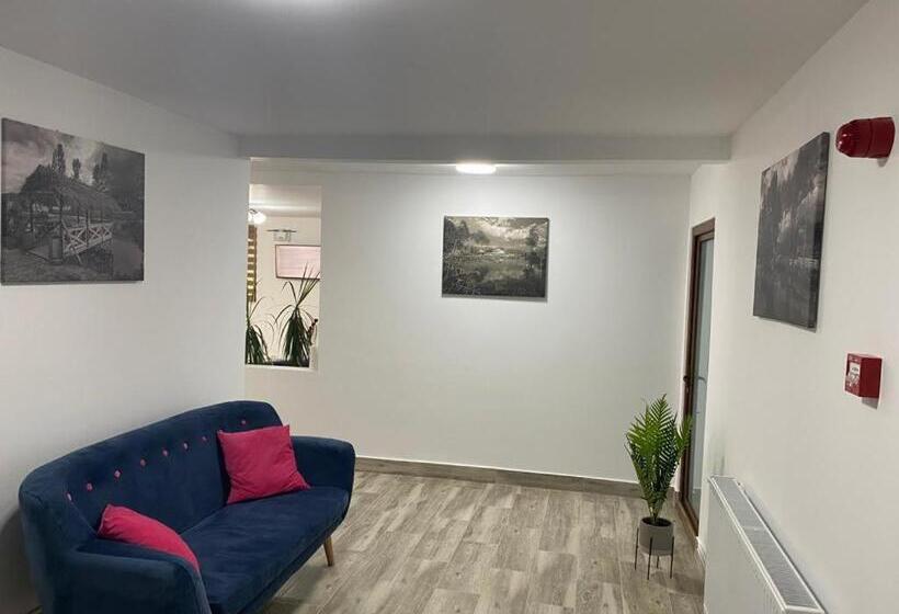 Пансион La Helesteu