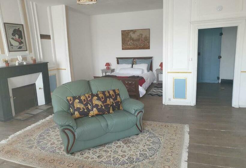 פנסיון Le Chateau