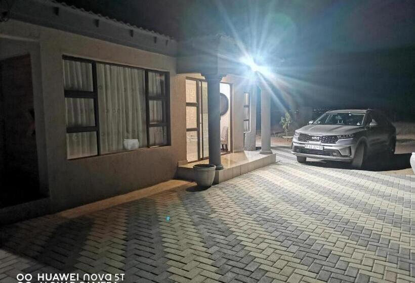 بنسيون Moletji Guest House