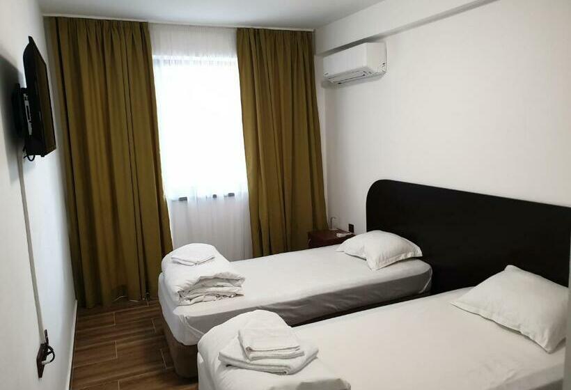 بنسيون Paradise Park