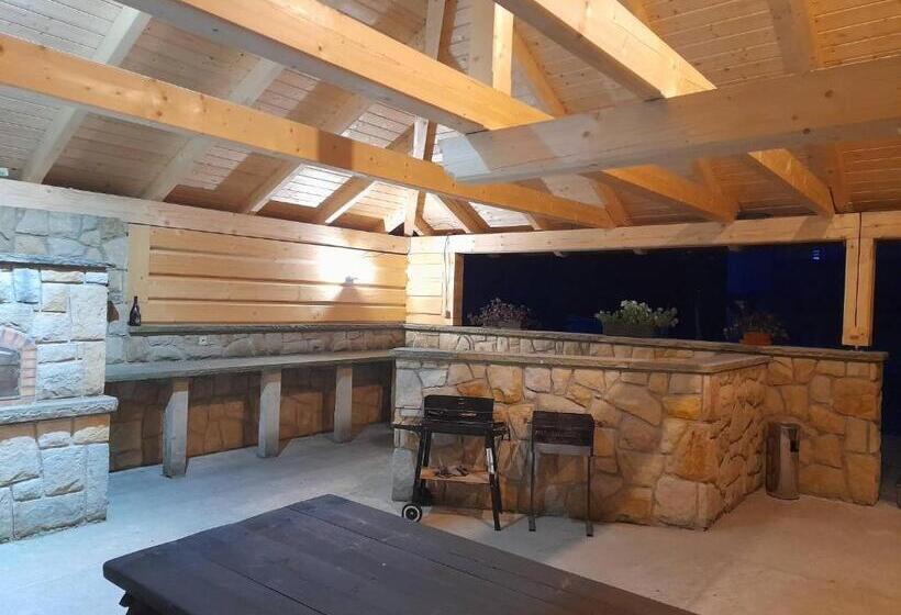 פנסיון Penzion Na Farmě