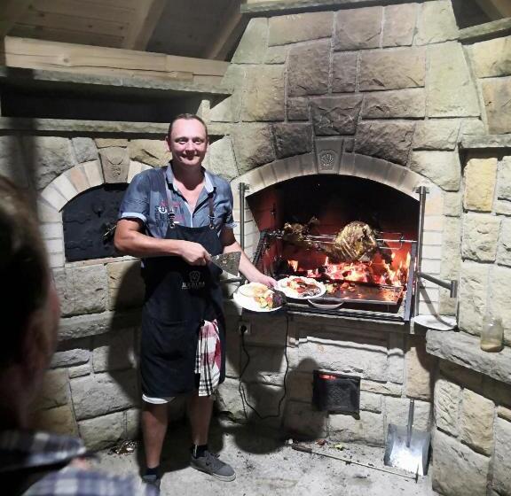 פנסיון Penzion Na Farmě