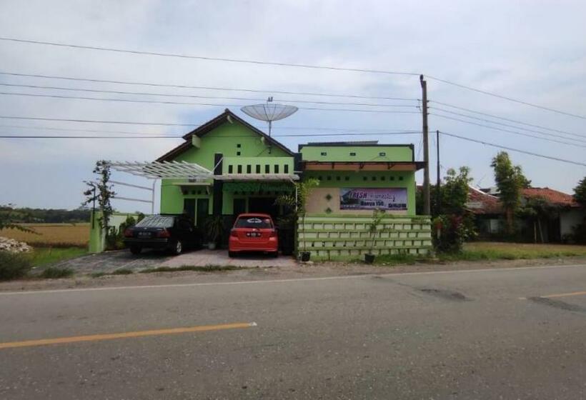 بنسيون Reddoorz Near Rsud Kebumen 2