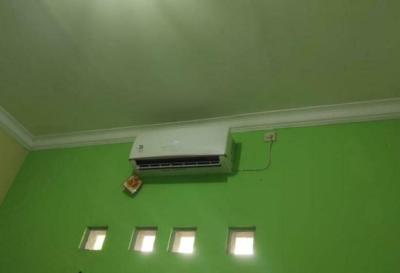 بنسيون Reddoorz Near Rsud Kebumen 2