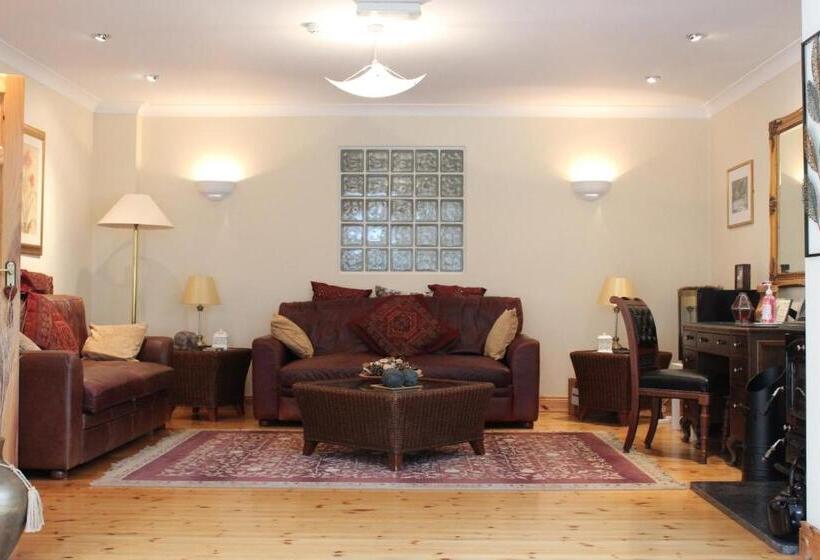 פנסיון Riversdale House Room Only Accommodation, A98kd85