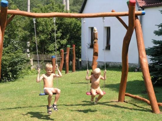 ペンション Soukromá Rezidence Pohádková Usedlost Lovětín