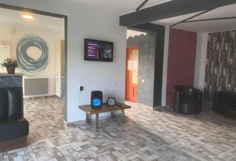 بنسيون Vila Petreceri Private