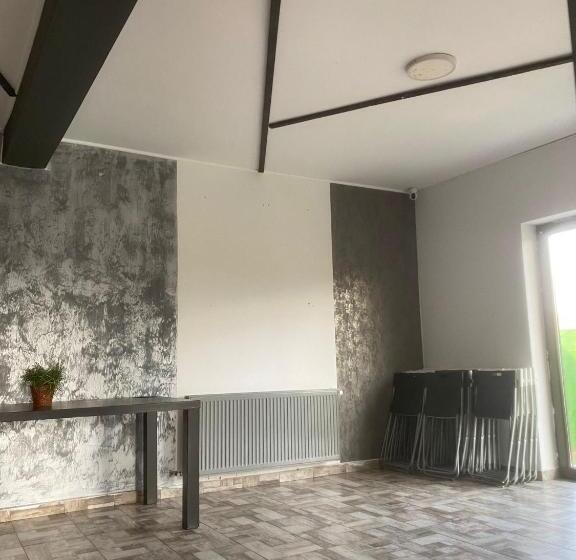 بنسيون Vila Petreceri Private