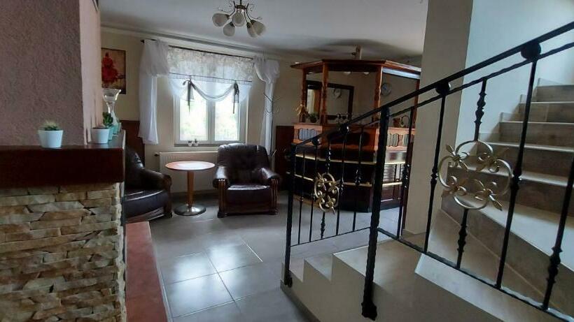 ペンション Villa Vérteskacsa