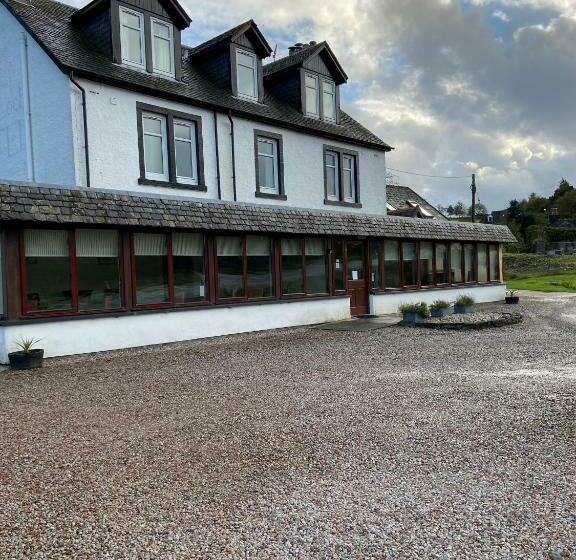 פנסיון West Loch House