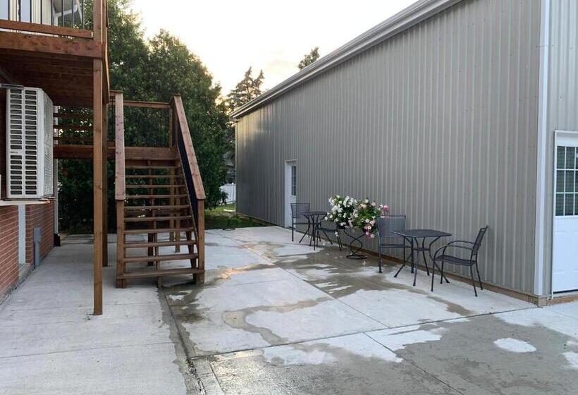 بنسيون Woodslee Bed And Breakfast