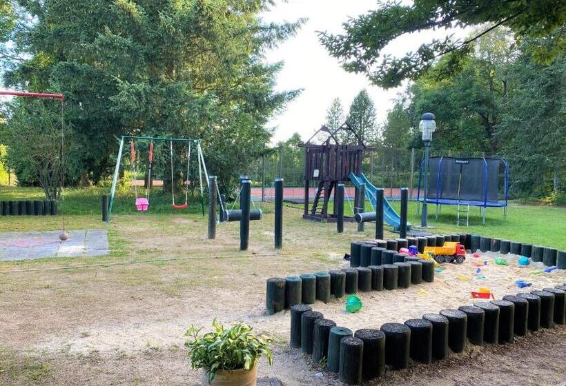 Пансион Zámek Lnáře