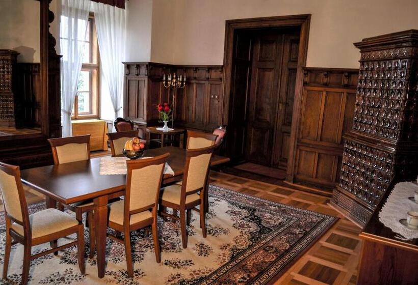 Пансион Zámek Lnáře