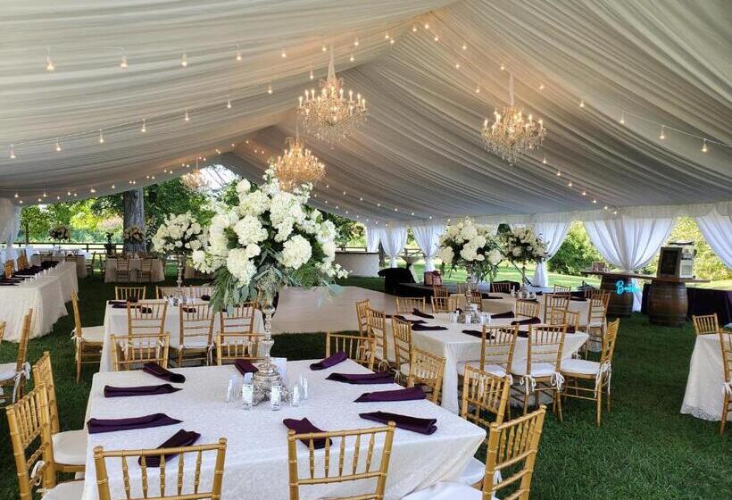 Riverside Inn Bed And Breakfast