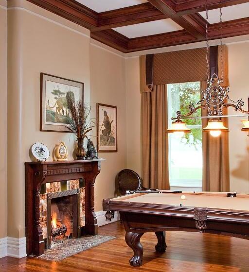 Riverside Inn Bed And Breakfast