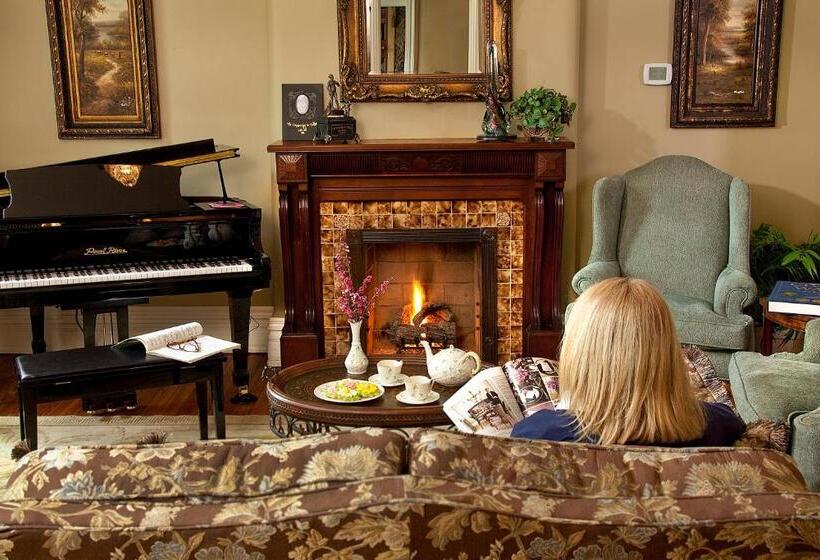 Riverside Inn Bed And Breakfast