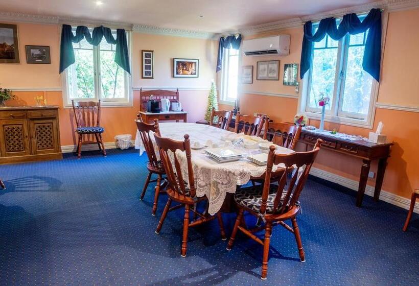 Wagin Cottage Garden Bed And Breakfast