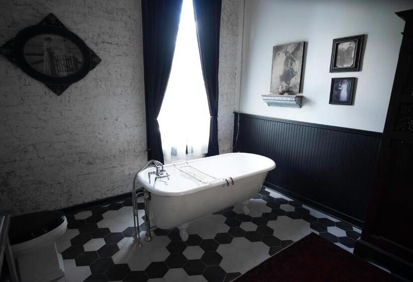 فندق صغير Beard And Lady Inn